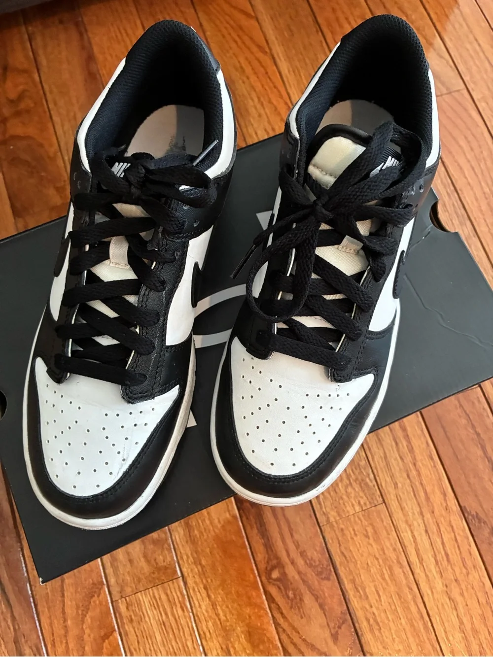 Nike Dunk Low Panda Black White kids size 7Y